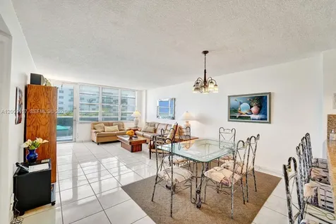 3725 S Ocean Drive Hollywood FL 33019