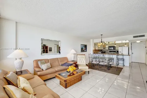 3725 S Ocean Drive Hollywood FL 33019