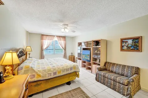 3725 S Ocean Drive Hollywood FL 33019