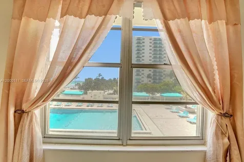 3725 S Ocean Drive Hollywood FL 33019