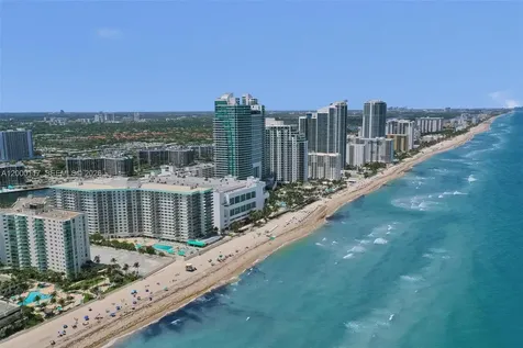 3725 S Ocean Drive Hollywood FL 33019