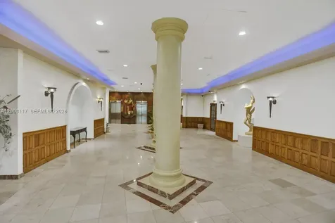 3725 S Ocean Drive Hollywood FL 33019