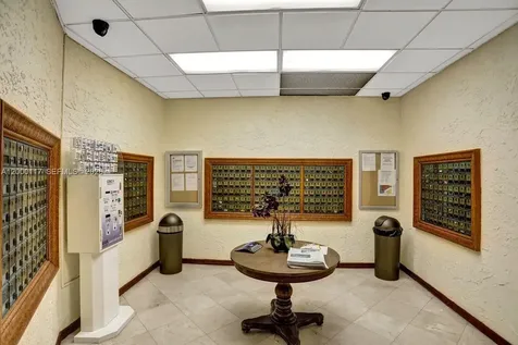 3725 S Ocean Drive Hollywood FL 33019