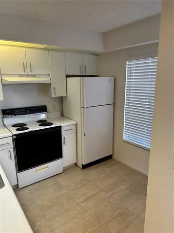 800 SW 137th Avenue Pembroke Pines FL 33027
