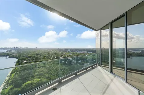 175 SE 25 Road Miami FL 33129