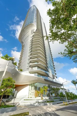 175 SE 25 Road Miami FL 33129