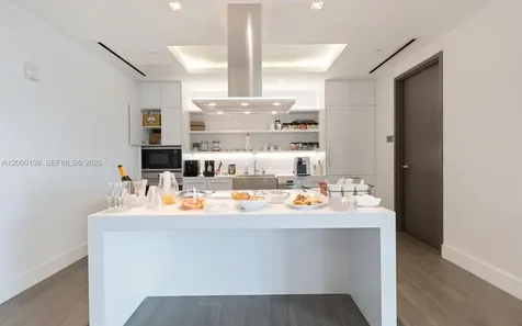 17111 Biscayne Boulevard North Miami Beach FL 33160