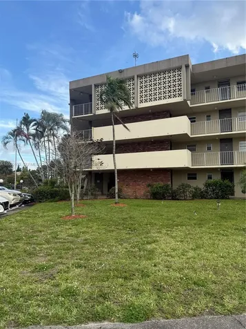 3091 NW 46th Avenue Lauderdale Lakes FL 33313