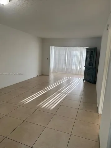 3091 NW 46th Avenue Lauderdale Lakes FL 33313