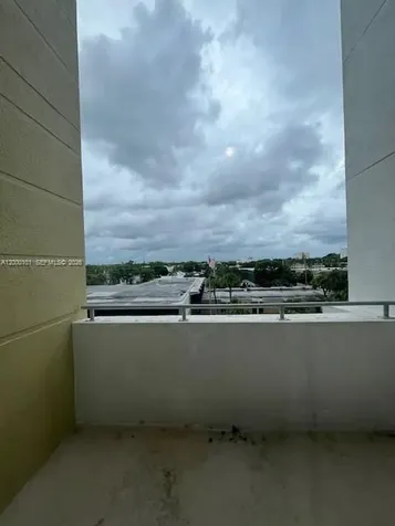 Hollywood FL 33020
