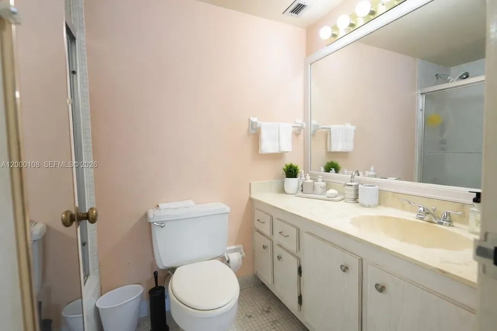 3800 S Ocean Drive Hollywood FL 33019