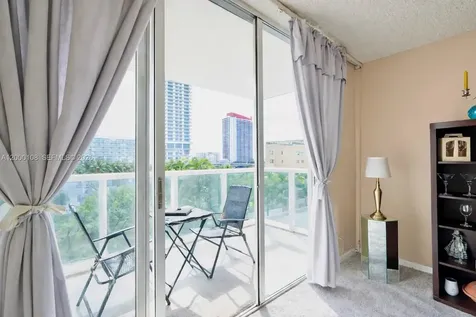 3800 S Ocean Drive Hollywood FL 33019