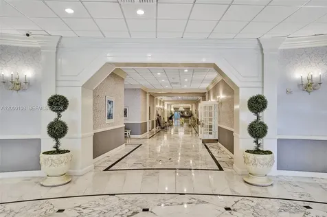 3800 S Ocean Drive Hollywood FL 33019