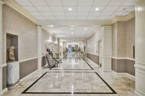 3800 S Ocean Drive Hollywood FL 33019