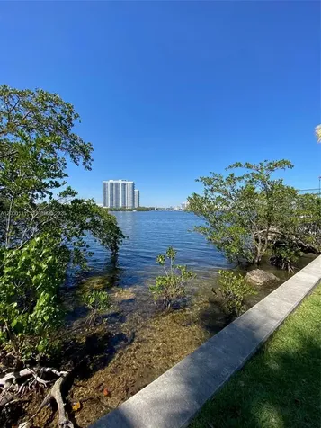 16590 NE 26th Avenue North Miami Beach FL 33160