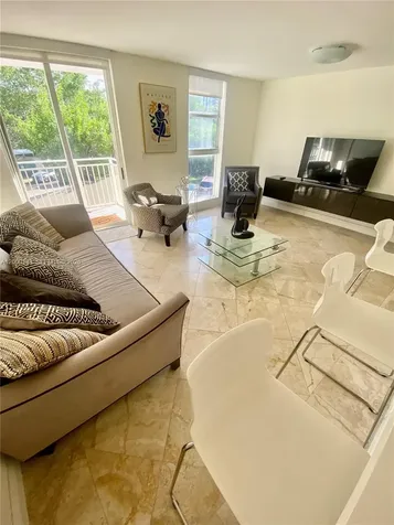 16590 NE 26th Avenue North Miami Beach FL 33160