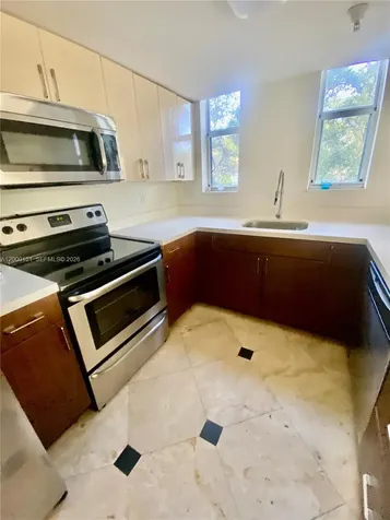 16590 NE 26th Avenue North Miami Beach FL 33160
