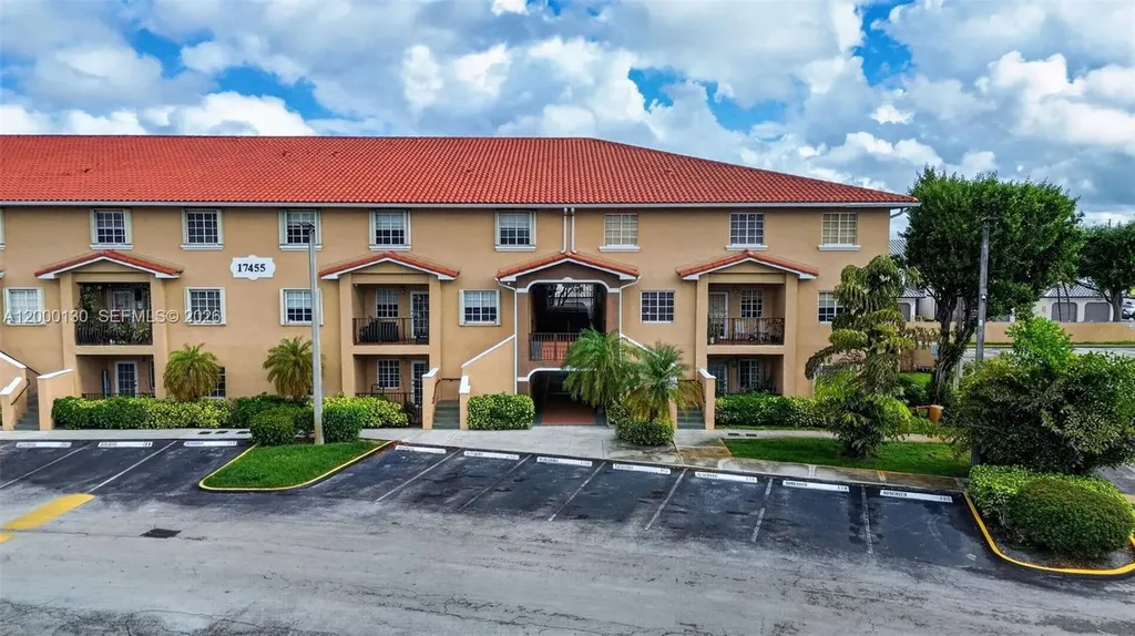 17455 NW 75th Place Hialeah FL 33015
