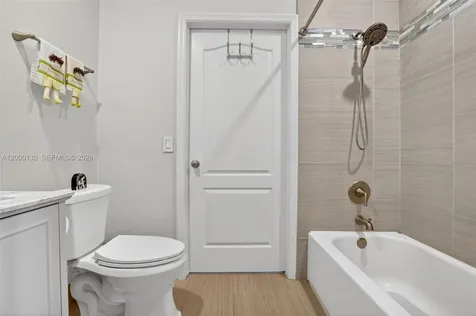 17455 NW 75th Place Hialeah FL 33015