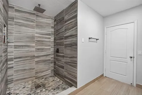 17455 NW 75th Place Hialeah FL 33015