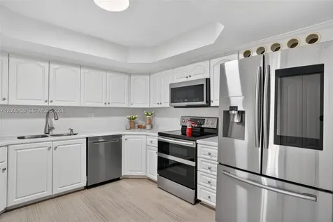 17455 NW 75th Place Hialeah FL 33015