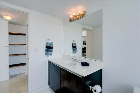 665 NE 25th Street Miami FL 33137