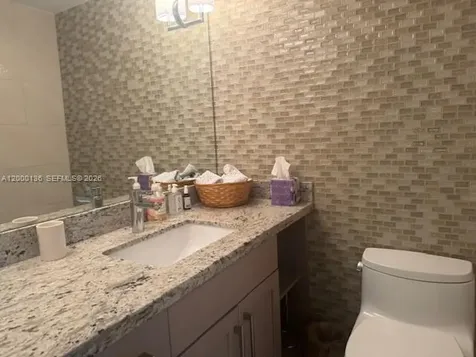 5401 Collins Avenue Miami Beach FL 33140