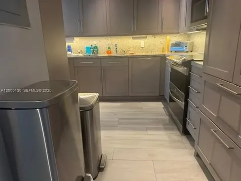 5401 Collins Avenue Miami Beach FL 33140