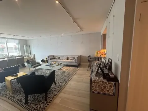 5401 Collins Avenue Miami Beach FL 33140