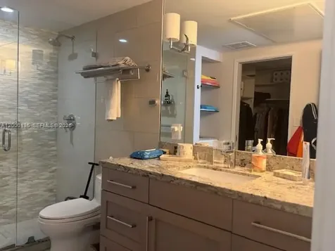 5401 Collins Avenue Miami Beach FL 33140