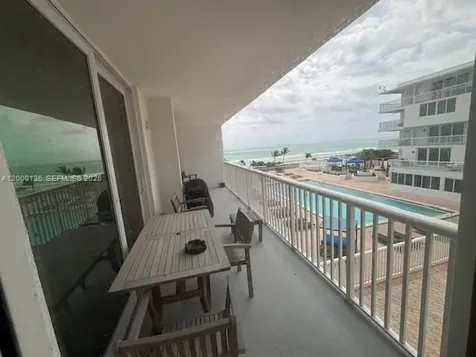 5401 Collins Avenue Miami Beach FL 33140