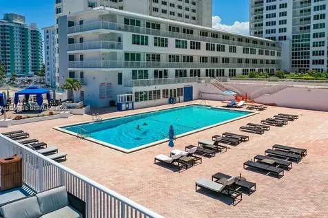 5401 Collins Avenue Miami Beach FL 33140