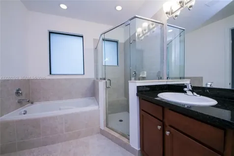 106 SW 127th Terrace Plantation FL 33325