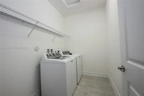 106 SW 127th Terrace Plantation FL 33325