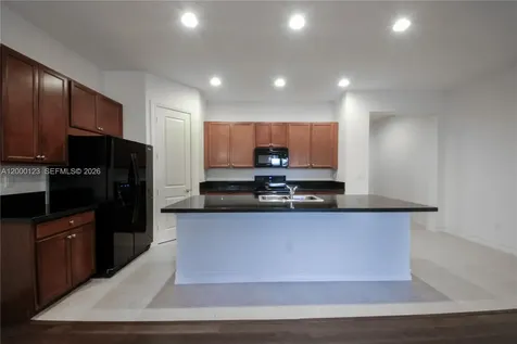 106 SW 127th Terrace Plantation FL 33325