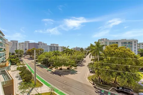 Bay Harbor Islands FL 33154