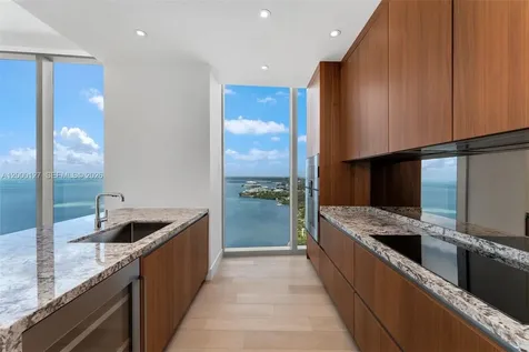 175 SE 25th Road Miami FL 33129