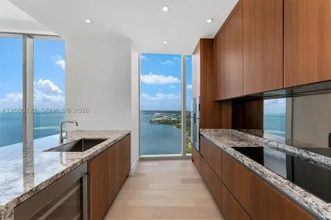 175 SE 25th Road Miami FL 33129