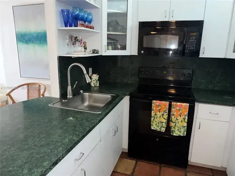 345 Ocean Drive Miami Beach FL 33139