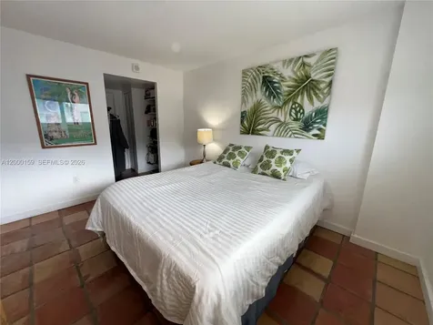 345 Ocean Drive Miami Beach FL 33139