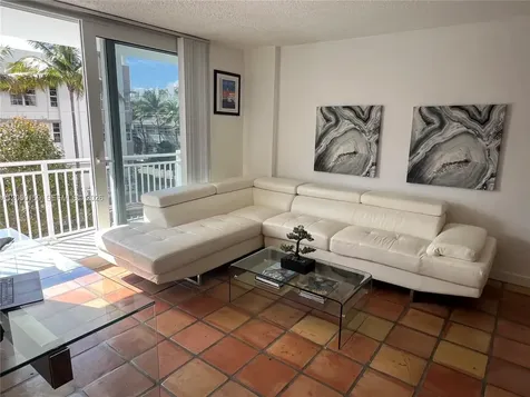 345 Ocean Drive Miami Beach FL 33139