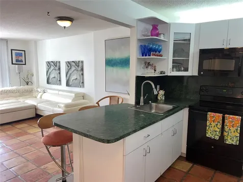 345 Ocean Drive Miami Beach FL 33139