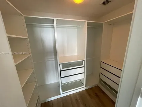 650 NE 32 Street Miami FL 33137