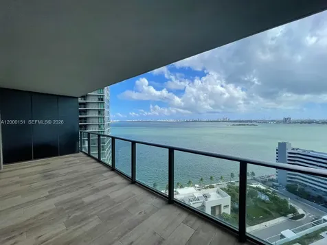 650 NE 32 Street Miami FL 33137