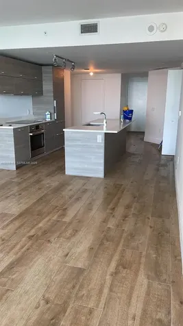 650 NE 32 Street Miami FL 33137