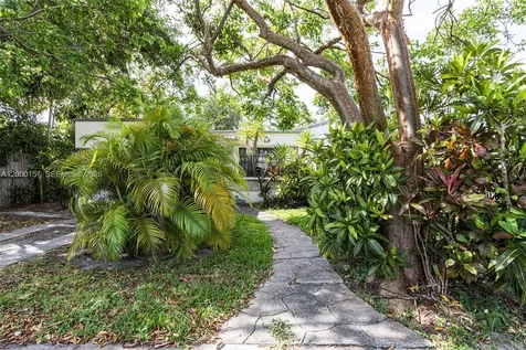 820 NE 82nd Terrace Miami FL 33138