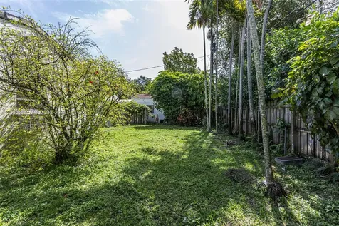 820 NE 82nd Terrace Miami FL 33138