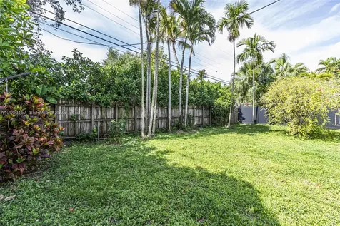 820 NE 82nd Terrace Miami FL 33138