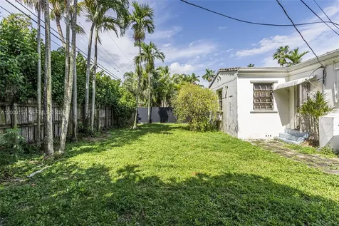 820 NE 82nd Terrace Miami FL 33138