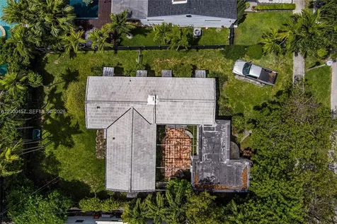820 NE 82nd Terrace Miami FL 33138